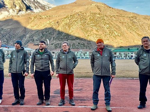 Начала работу зимняя сессия Центральной школы инструкторов Федерации альпинизма России.